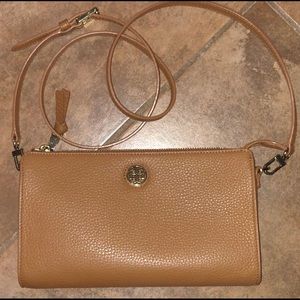 Tory Burch Robinson wallet crossbody.